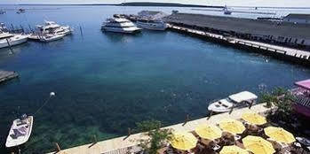 Chippewa Waterfront 3* Mackinac Island