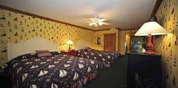 Chippewa Waterfront 3* Mackinac Island